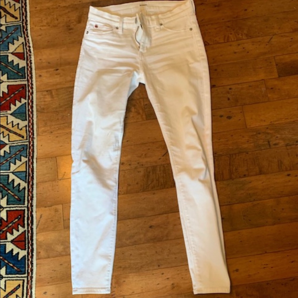 Hudson white skinny jeans EUC. NO STAINS!